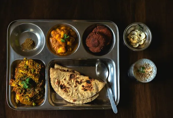 Ente Thali
